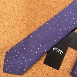 NWT Hugo Boss 100% silk necktie